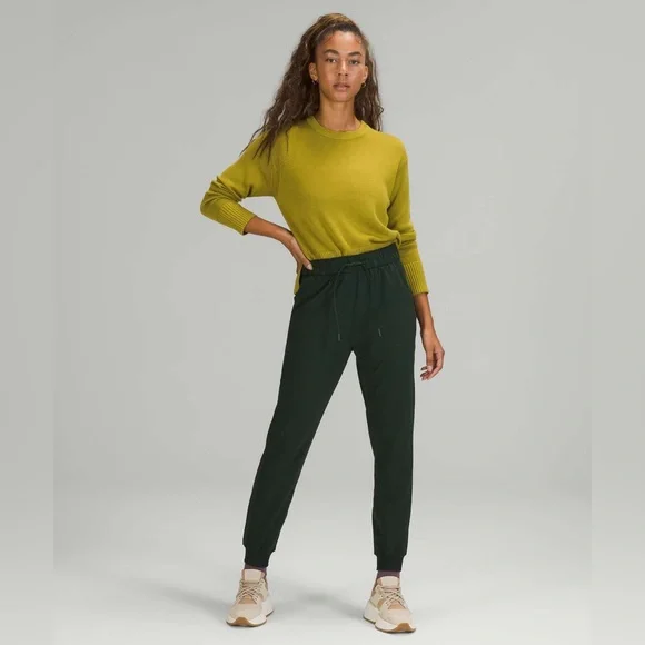 Lululemon Stretch Luxtreme High-Rise Jogger, size 14, Rainforest Green - Picture 8 of 9